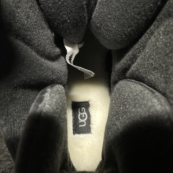 UGG Women's Yose Puffer Lace-Up Booties Waterproof Black 1143844 Size 5 NWOB - Picture 7 of 11